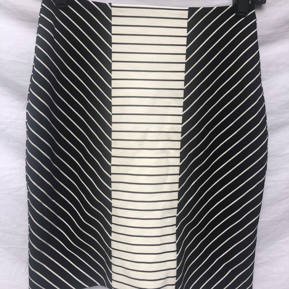 Women’s Torn by Ronny Kobo Striped Mini Skirt - Picture 2 of 10